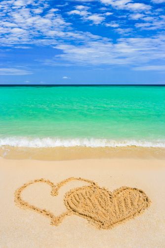 Love on the Beach 8oz Single Wick Candle